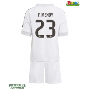 Real Madrid Ferland Mendy #23 Hemmaställ Barn 2025-26 Kortärmad (+ Korta byxor)